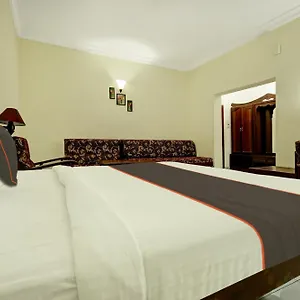 Collection O Paulson Park Hotel Kochi